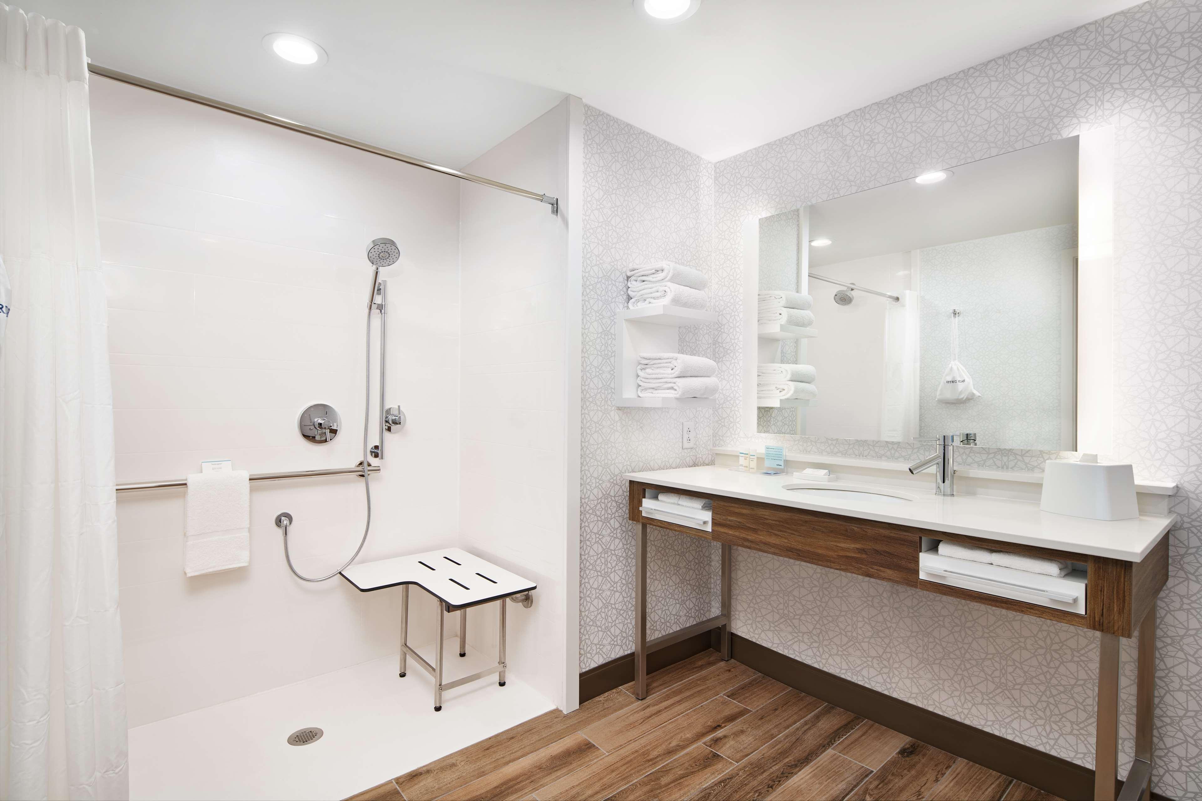 Hampton Inn Клюистън Екстериор снимка