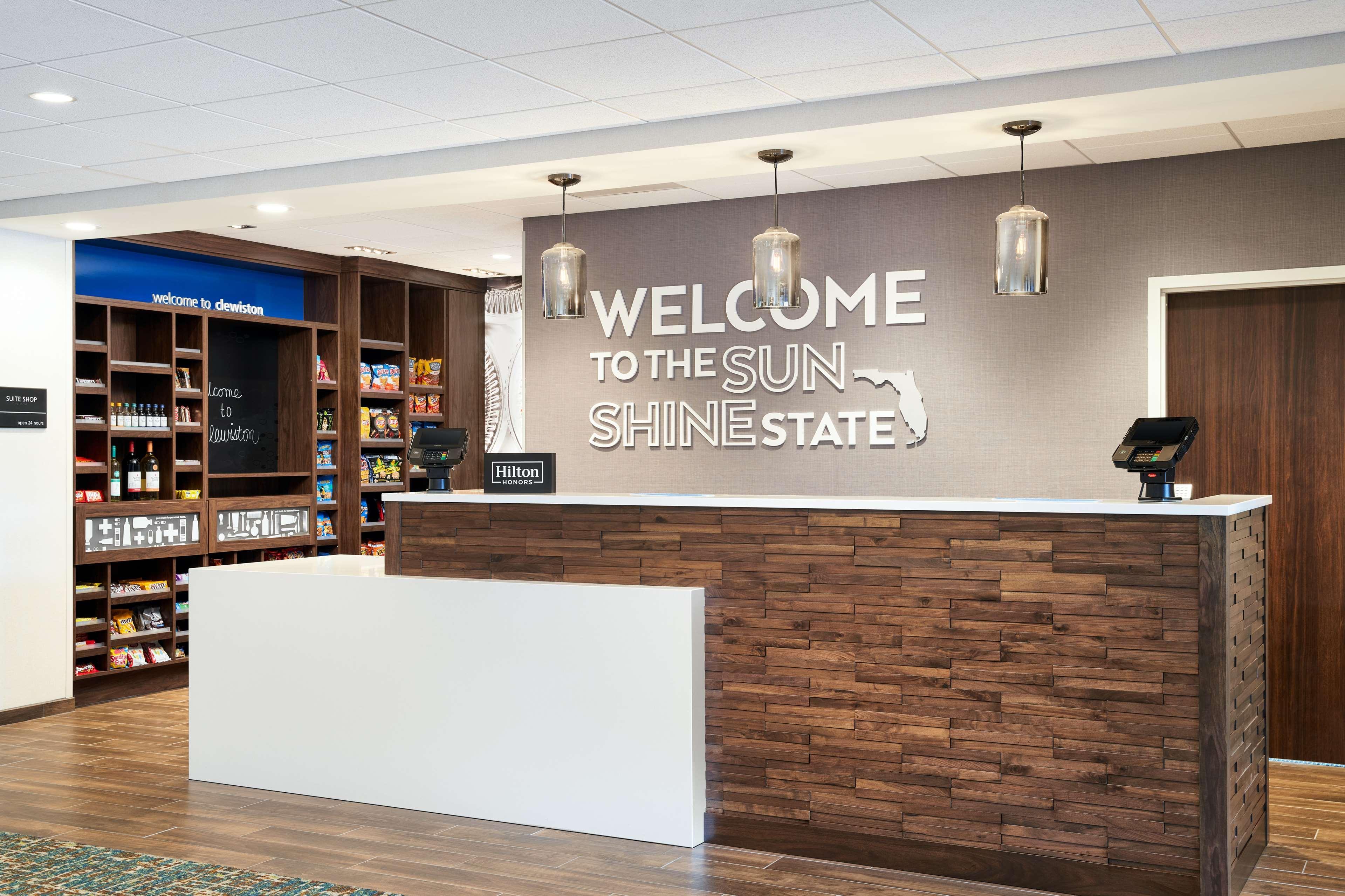 Hampton Inn Клюистън Екстериор снимка