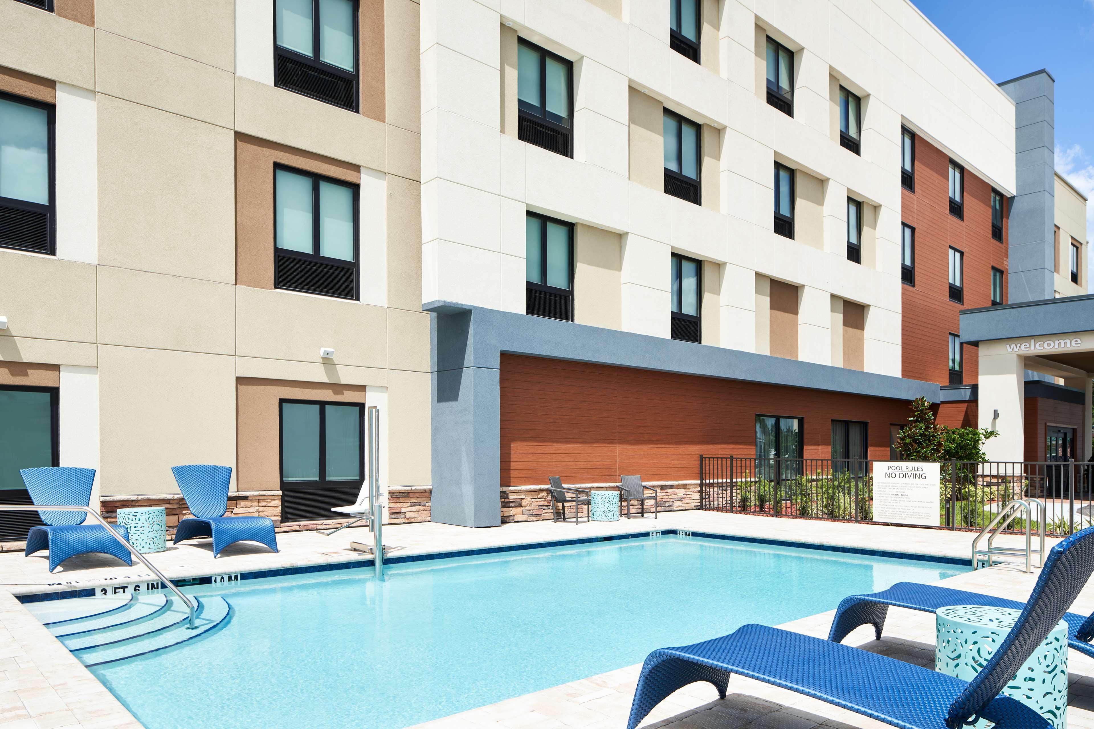 Hampton Inn Клюистън Екстериор снимка