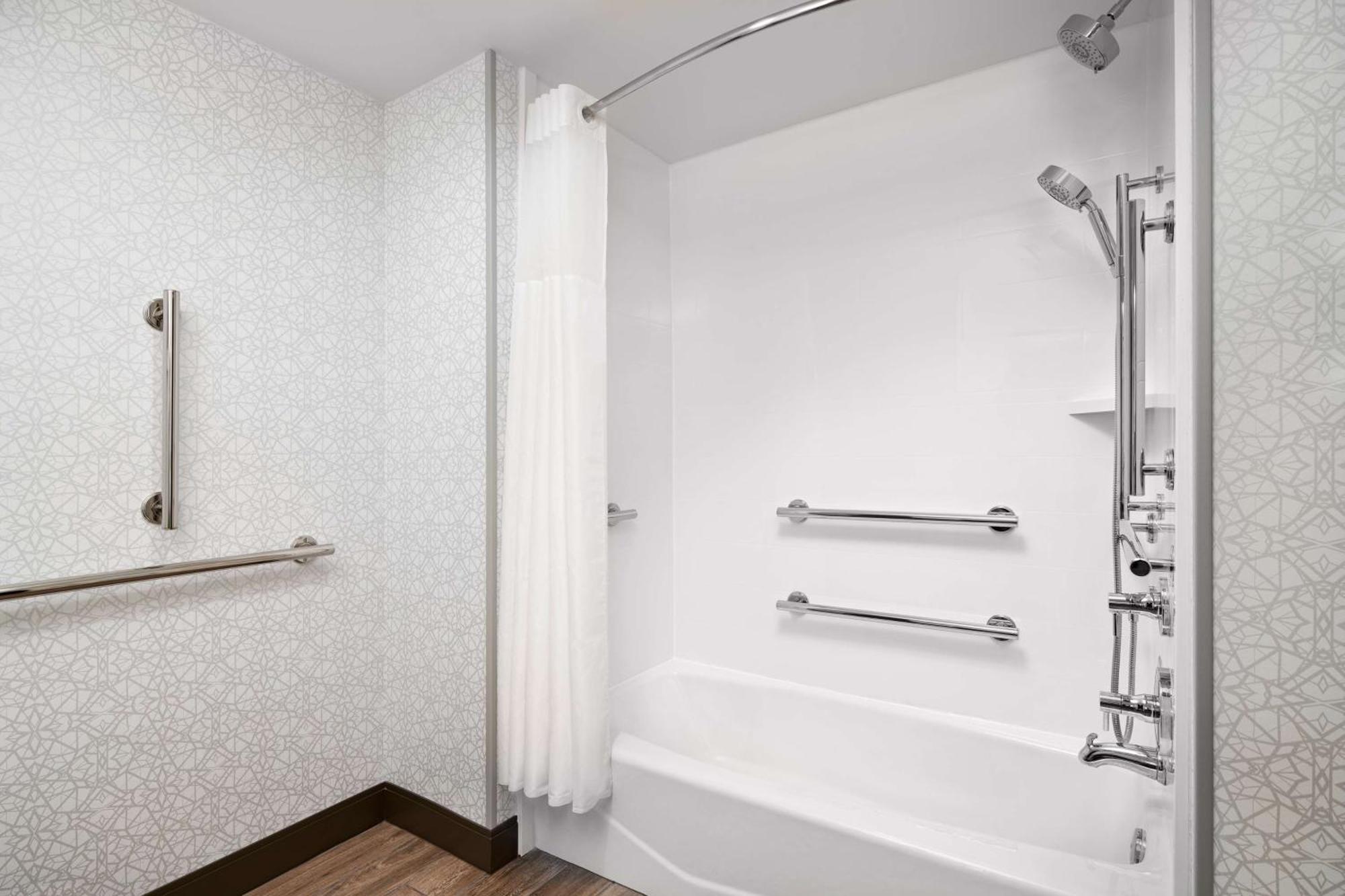 Hampton Inn Клюистън Екстериор снимка
